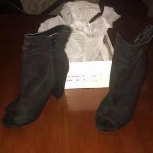 Black ankle booties